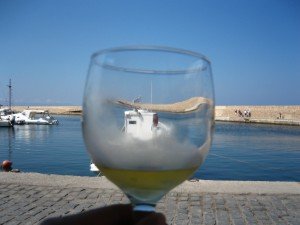 聽完大學教授講解後,我們到海邊吃了一頓希臘菜.