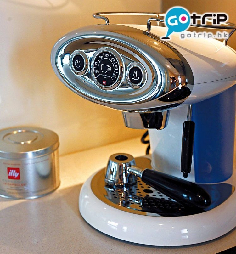 酒店衛生 不少人也愛在酒店房沖咖啡，但記得先清潔好咖啡機才沖。