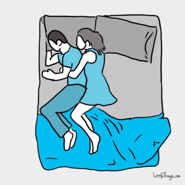 10種情侶睡覺姿勢 分析你潛意識中與另一半的感情狀況！