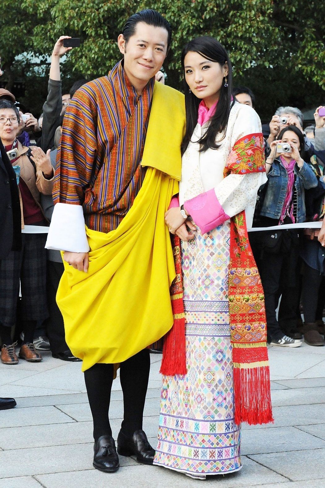 7岁就下决心要娶她！这是属于不丹国王和王后的爱情故事！_凯萨尔