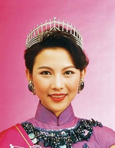 混血港姐 蔡少芬17歲時獲得香港小姐季軍。
