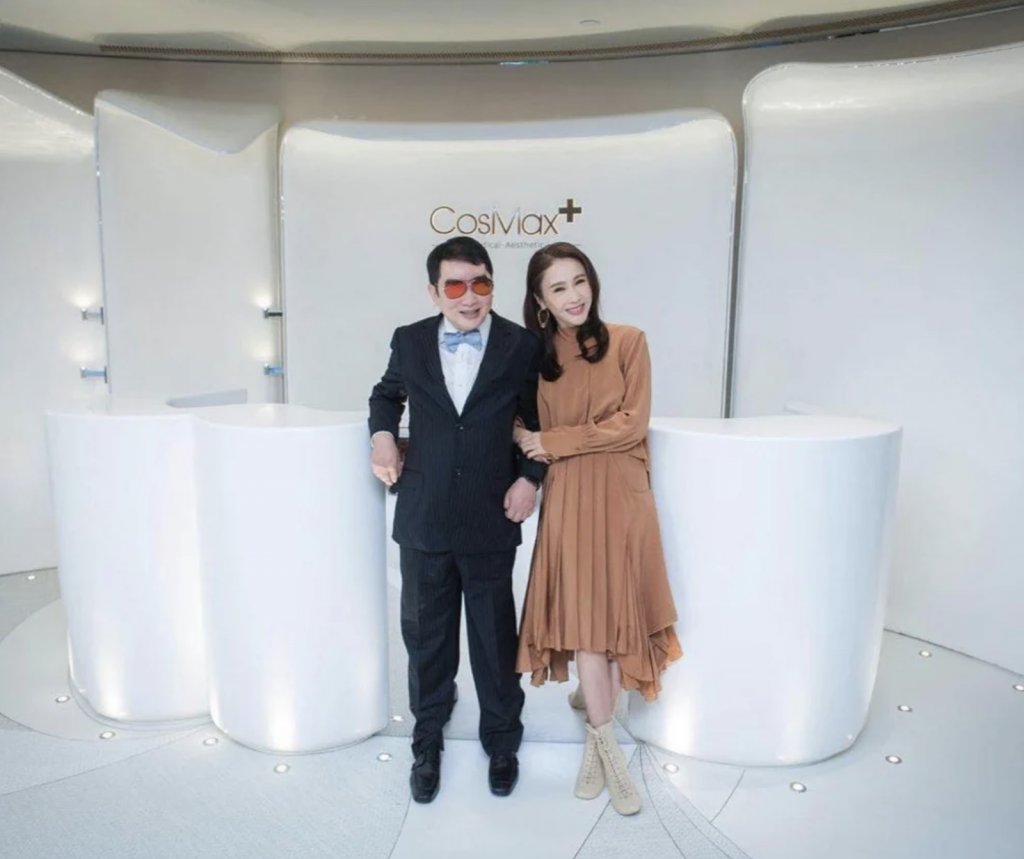 近年黎嬰的情況有好轉起來,確實是非常感恩,終於可以站起來了,相信作為姐姐的黎姿非常安慰。(圖片來源:黎姿@IG)