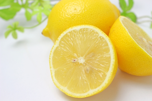 檸檬功效11個必吃原因＋最強吃法！輕鬆刮油瘦身、美顏、好氣息UP