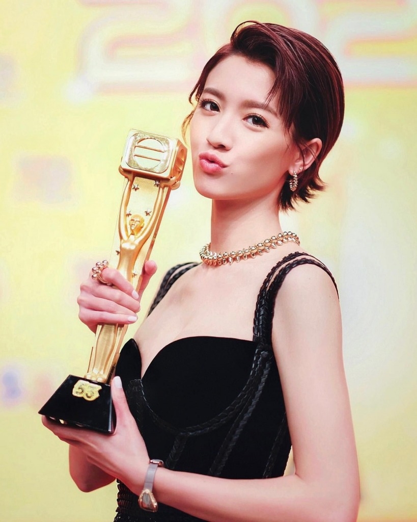 蔡思貝 蔡思貝憑著趙正妹獲得《萬千星輝頒獎典禮》「最受歡迎電視女角色」