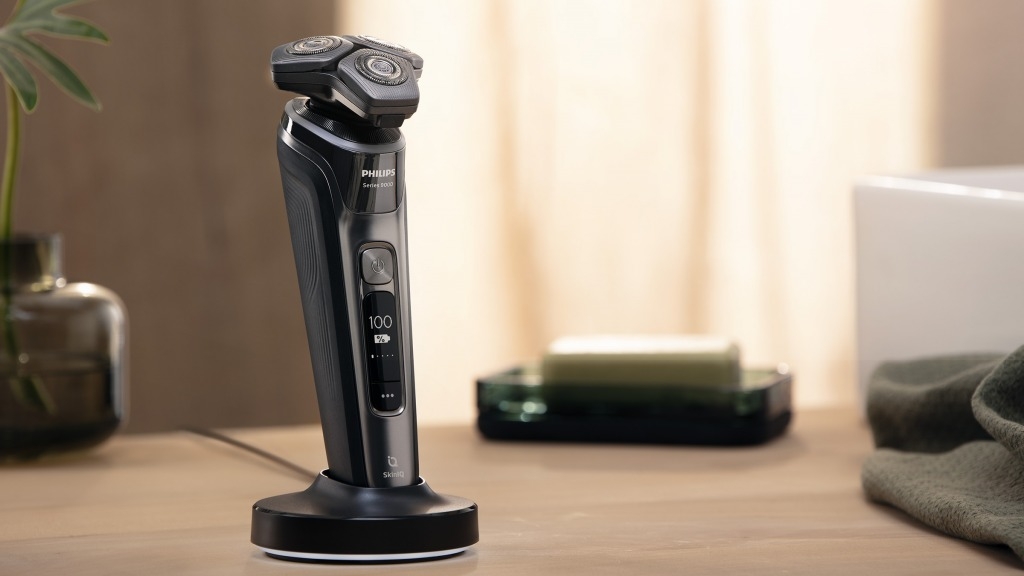 Philips 首創Pressure Guard感應器，帶嚟最理想嘅剃鬚力度，利用感應器讀取剃鬚力度，配合機身的燈光提示，指導剃鬚時最恰當的按壓力度：包括減輕力度、力度正確、俾多啲力！