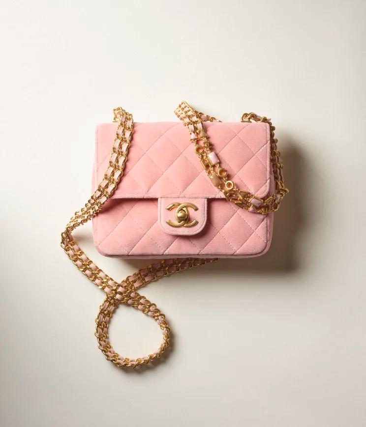 情人節禮物 粉色系名牌手袋推介 粉色手袋推介｜CHANEL 迷你垂蓋手袋 HK$35,200