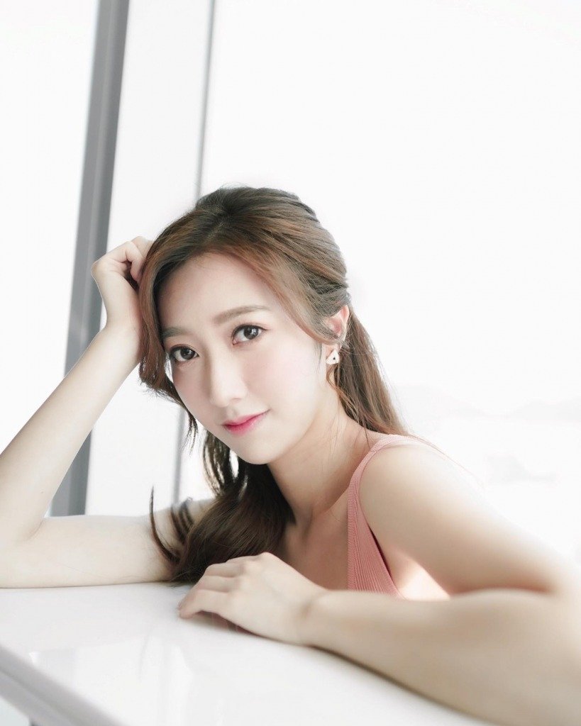 何依婷護膚 (圖片來源:IG@reginahyt)