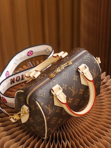 日本買袋攻略｜盤點日圓跌價必入手的名牌手袋 Dior LV Chanel價格比較