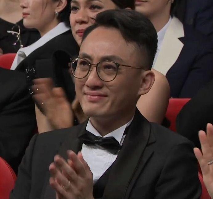 衛詩雅 衛詩雅的圈外丈夫,二人於今年2月共諧連理。(圖片來源:電視直播截圖)