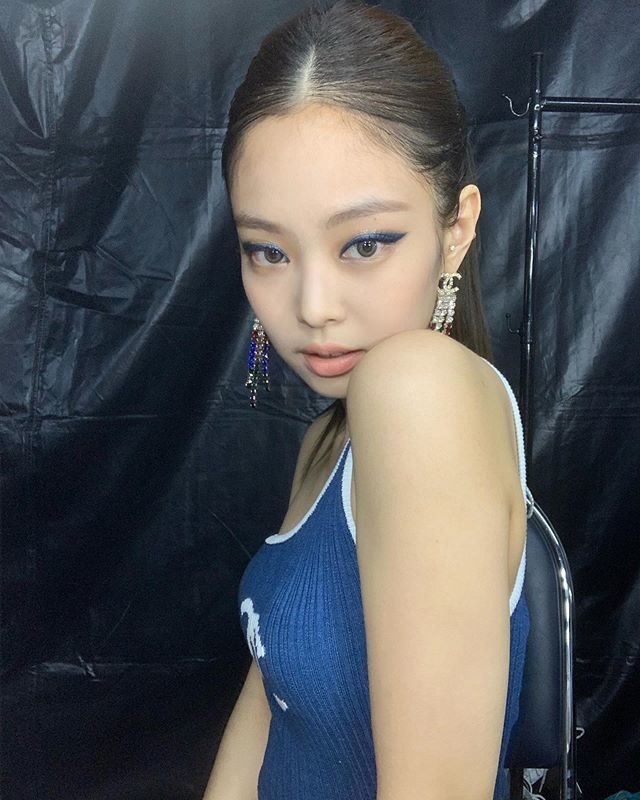 眼影筆 (圖片來源:IG@jennierubyjane)