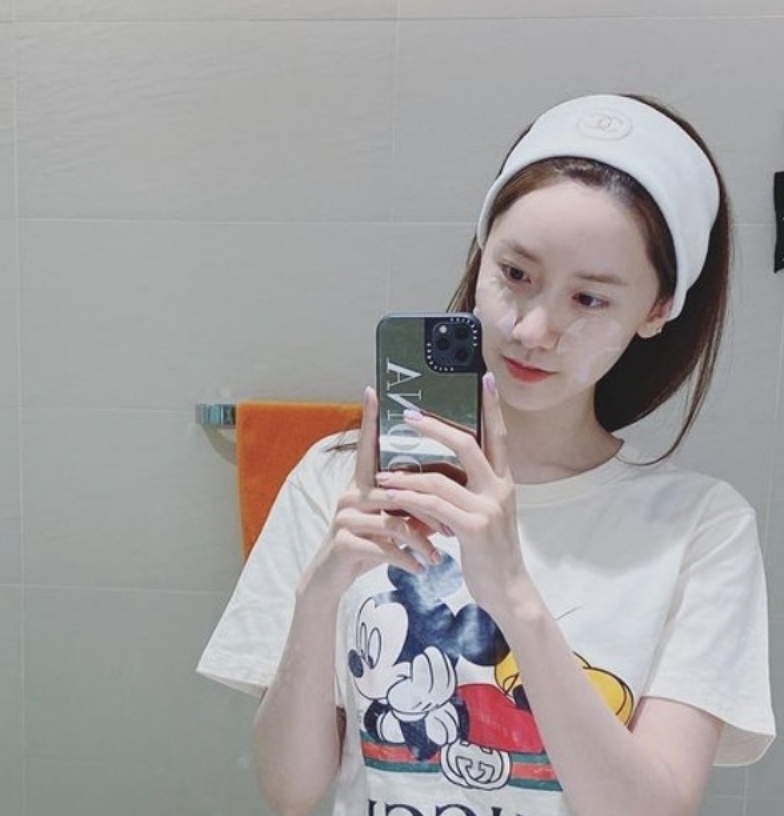 去黑頭 (圖片來源:IG@yoona_lim)