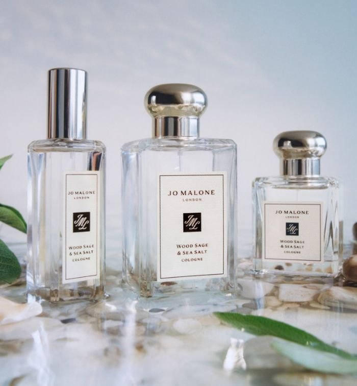 香水推薦2025：教你如何分辨香水濃度+噴香水正確位置！