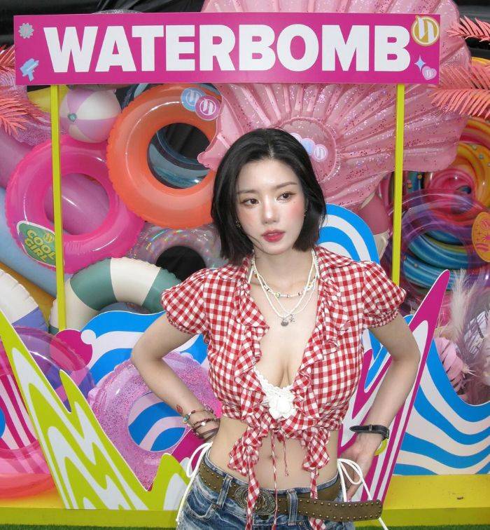 定妝噴霧用法+順序！「水彈女王」權恩妃定妝2步曲：打造封膜式防水妝容！