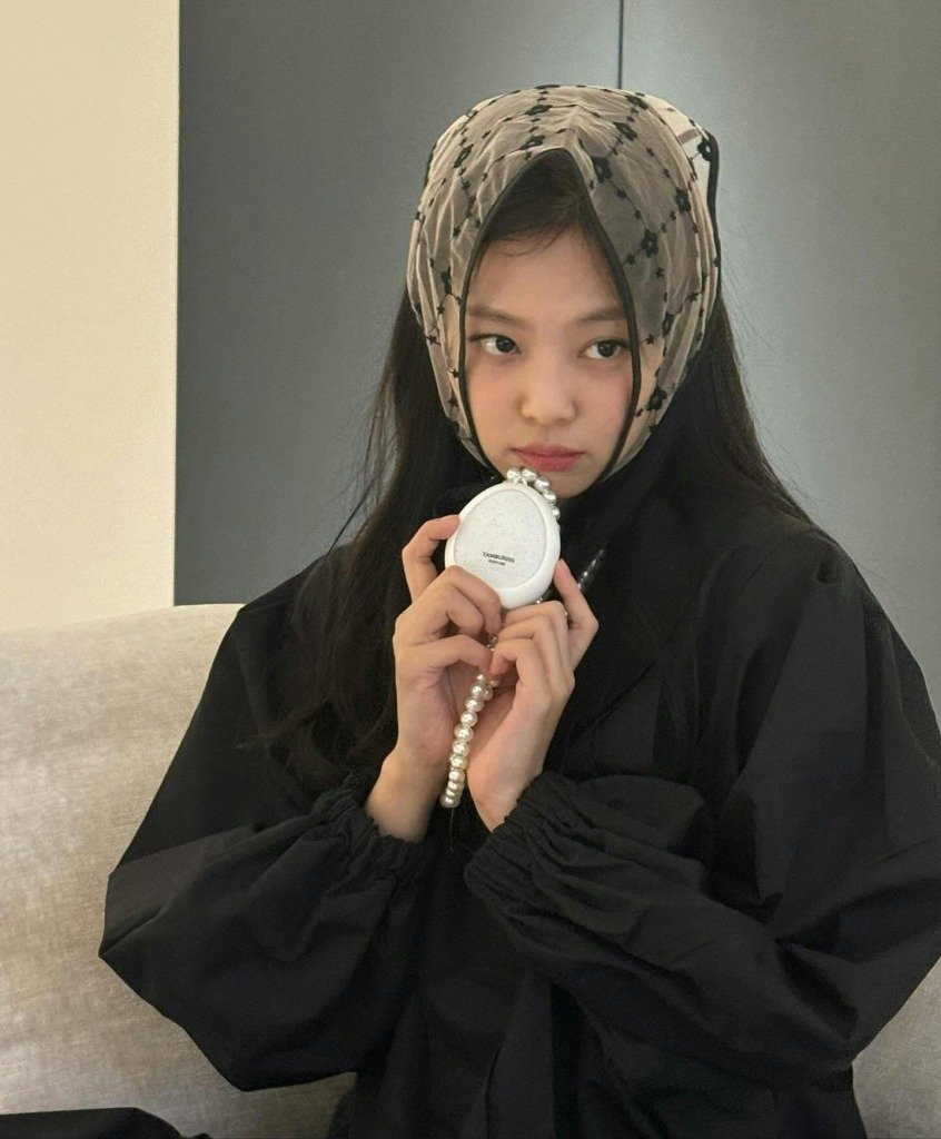 Jennie同款美妝 (圖片來源:IG@jennierubyjane)