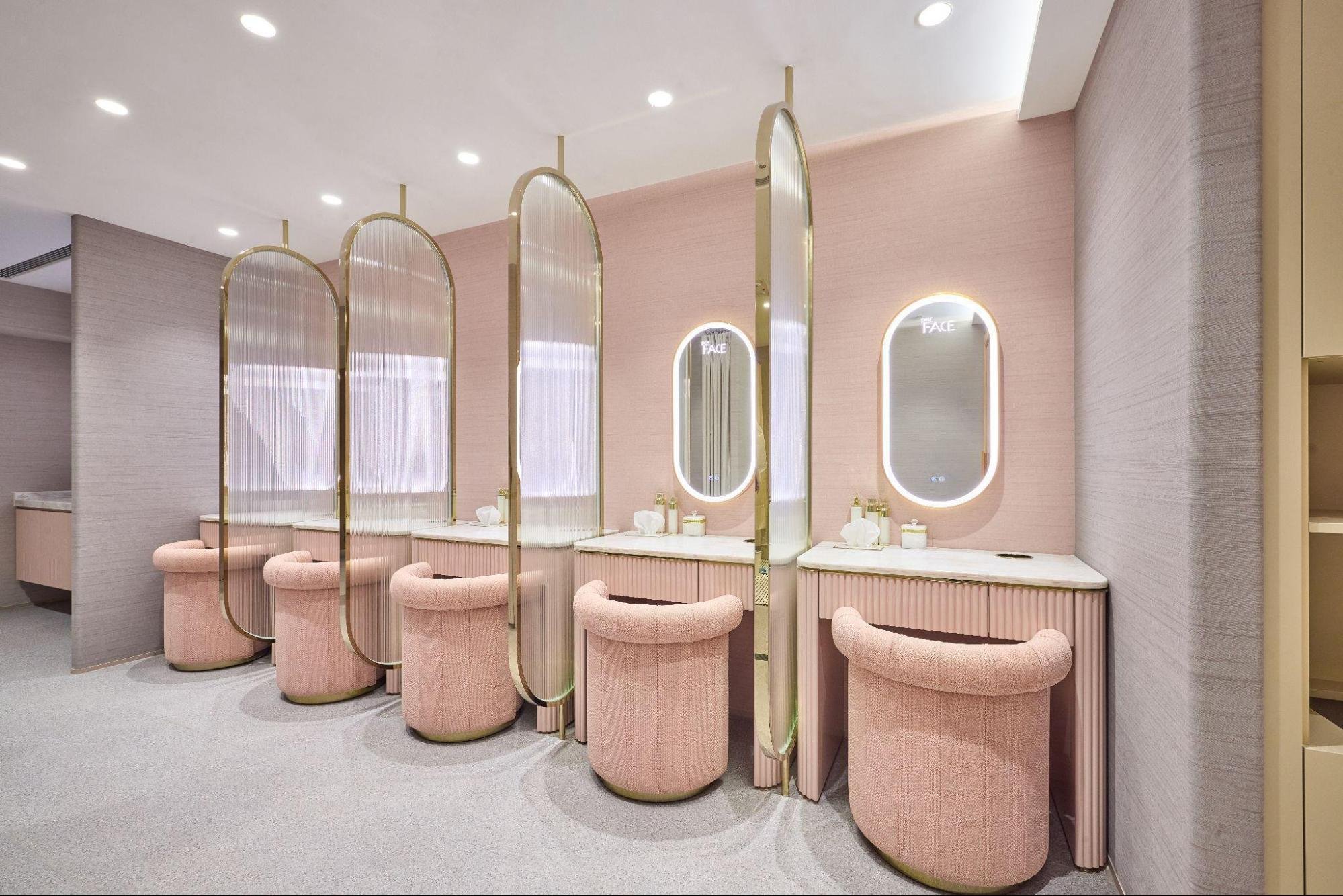 年度最佳美肌養生中心｜perFACE ESSENTIAL  17年專業與效果兼備的年輕美學專家