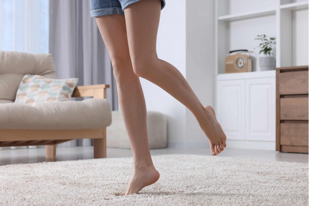 原地跳 避免腳尖落地,好傷腳!(圖片來源:Canva)