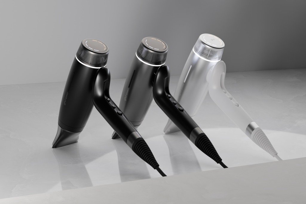 風筒 ghd ghd SPEED 專業馭風極速風筒將於 2026 年 2 月 1 日在香港及澳門正式發售。建議零售價為 HK$3,195，並提供鈦金屬色、銀鉑色及黑色三款極具質感的顏色供選擇（圖片來源： ghd 提供）