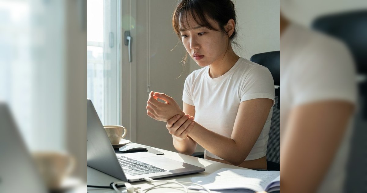 手腕痛舒緩丨手腕麻痺刺痛？骨科醫生教8大自救方法＋辦公室伸展運動教學