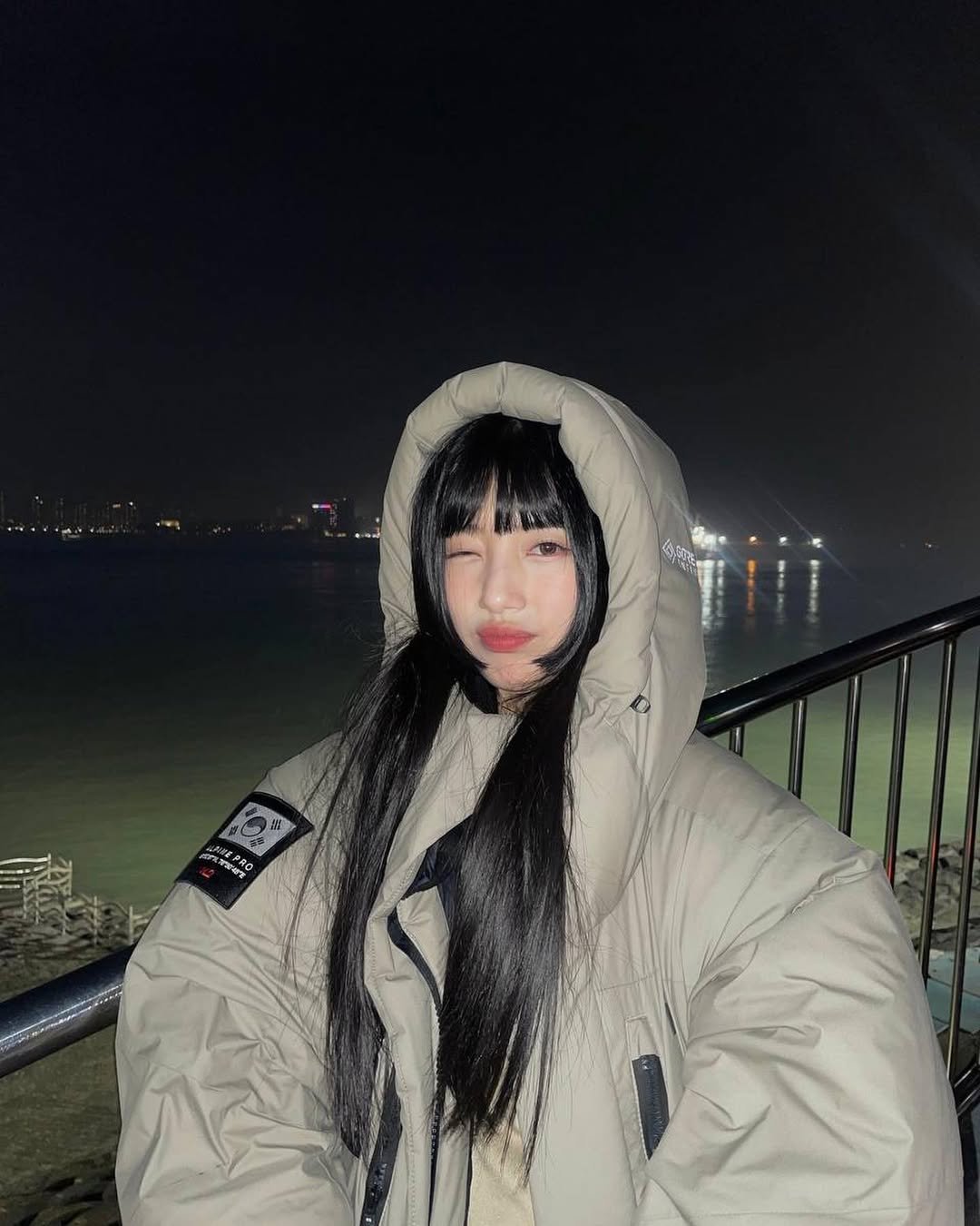 羽絨衣收納｜真空壓縮袋是羽絨殺手！盤點3大NG收納行為、4招褶法最省位