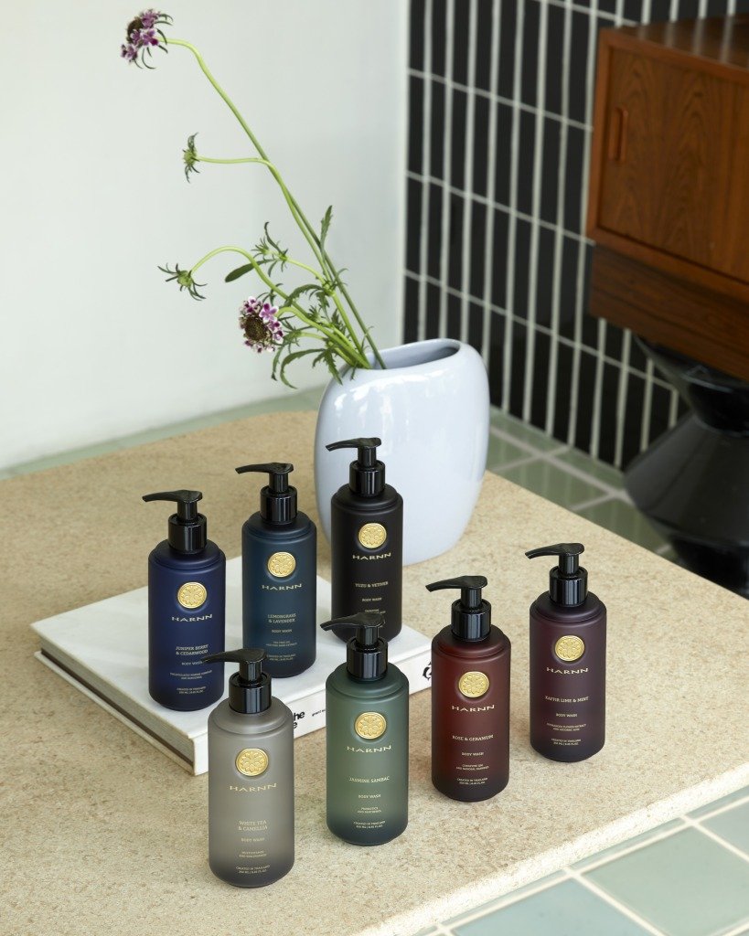 「THE SPA by HARNN」是一間屢獲殊榮、揉合日本與泰國風格的水療中心。嚴選天然植物成分,並由專業理療師提供頂級的治療與寵愛護理,致力為客人帶來獨特的放鬆與健康體驗。從精心策劃的環境氛圍到無微不至的貼心服務,這趟水療旅程中的每一個細節,都能為客人帶來獨特的健康與極緻放鬆狀態。 (圖片來源:香港海洋公園萬豪酒店)