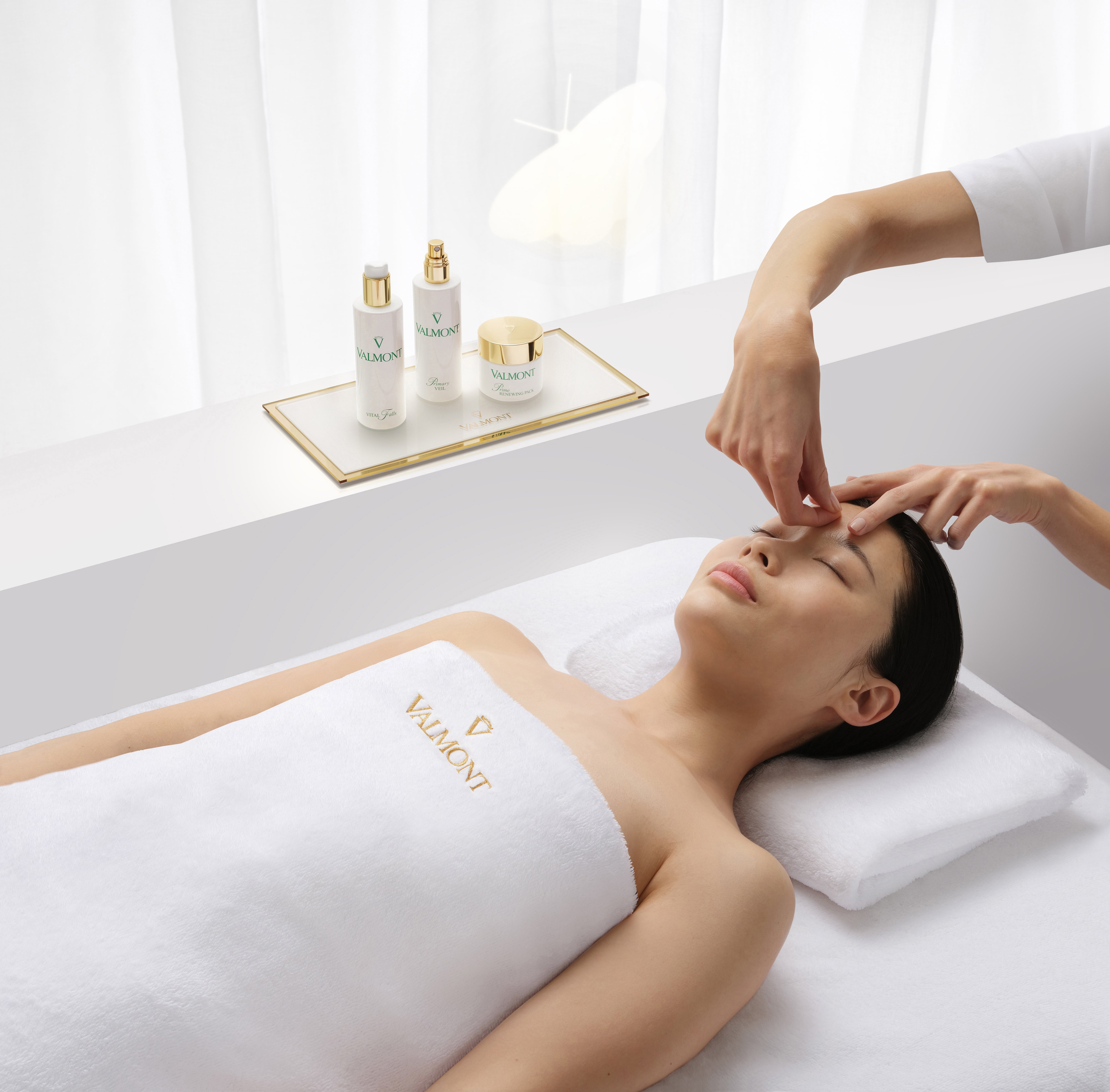 瑞士頂奢THE SPA by VALMONT！皇牌高效膠原煥能療程．限時加送「幸福面膜」組合套裝！