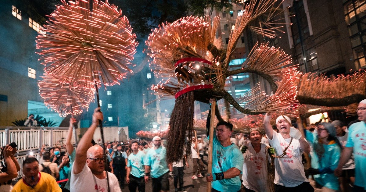 中秋好去處2026｜全港30+活動推介 綵燈會/舞火龍/商場市集/賞月野餐全攻略